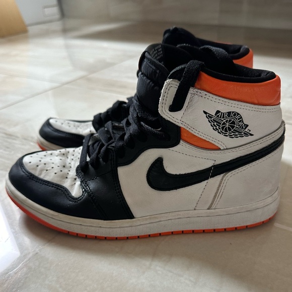 Nike Jordan - Picture 3 of 4